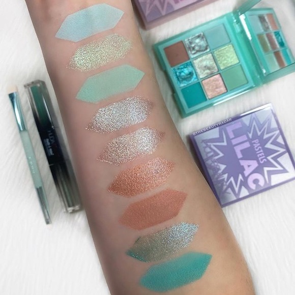 Huda Beauty Mint Pastel Obsession Eyeshadow Palette BNIB - Picture 10 of 16